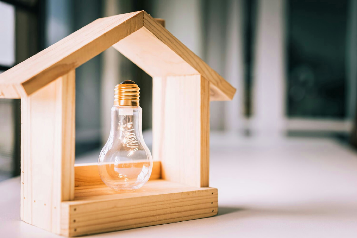 Materiali innovativi per celle solari leggere e flessibili che producono energia pulita e accessibile