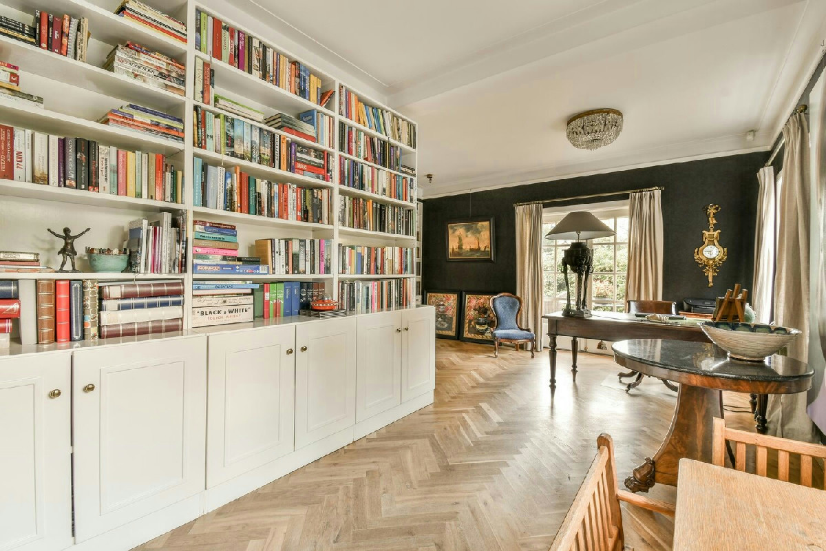 Soluzioni innovative per reinventare gli spazi di casa con idee funzionali per dividere e arredare