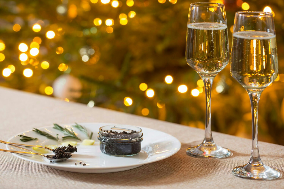 Tavola di Capodanno elegante e originale: idee esclusive per lasciare gli ospiti senza parole